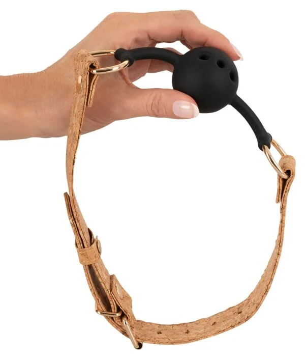 Vegan Fetish Knebel Mit Kopfriemen Aus Kork – Bild 2